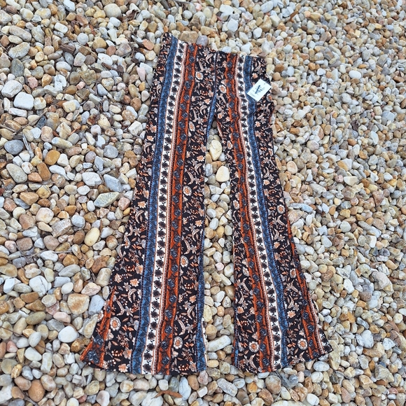 NEW Boho Leggings Hippie Pants Bell Bottoms Flared Leg Yoga Athleisure Gypsy - Picture 15 of 15